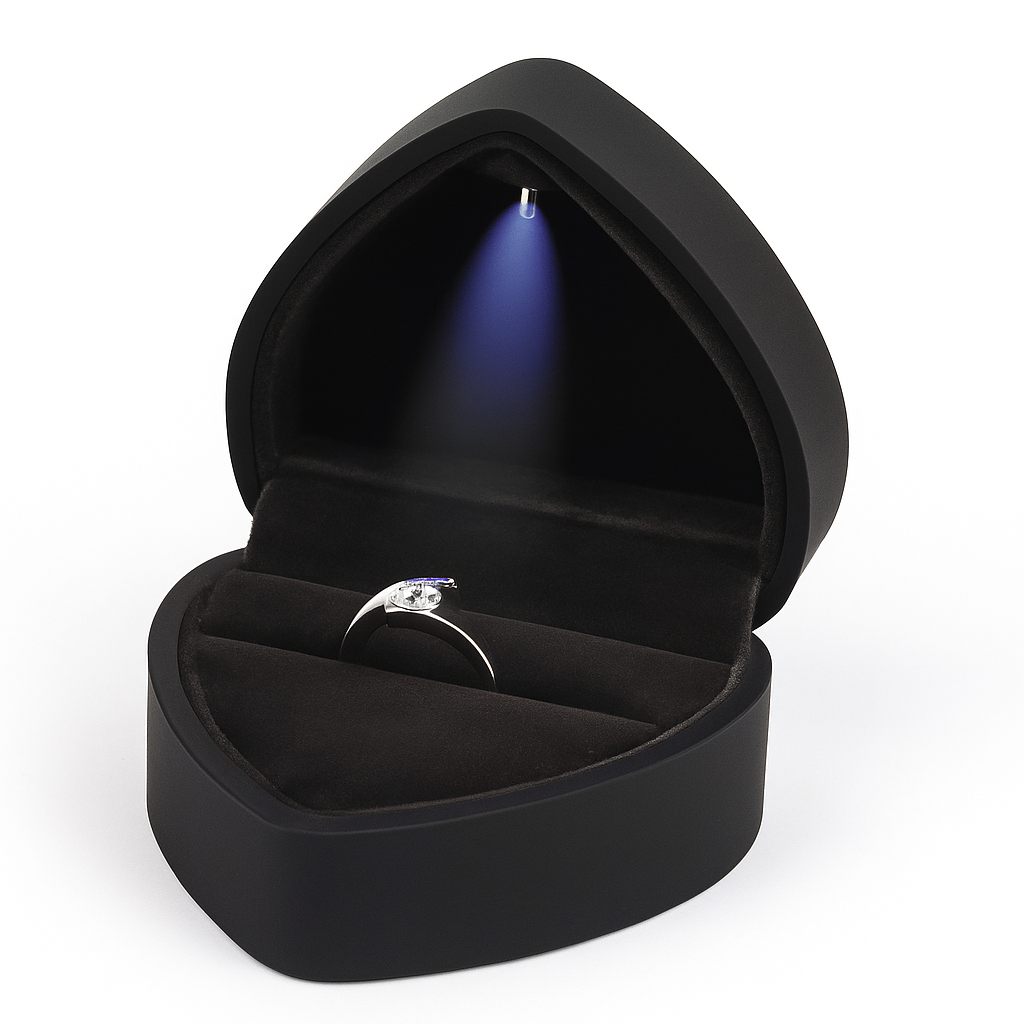 Lyrenne LED Heart Ring Box
