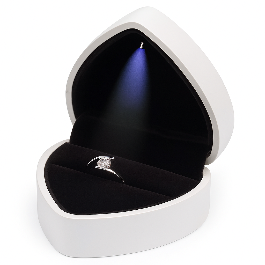 Lyrenne LED Heart Ring Box
